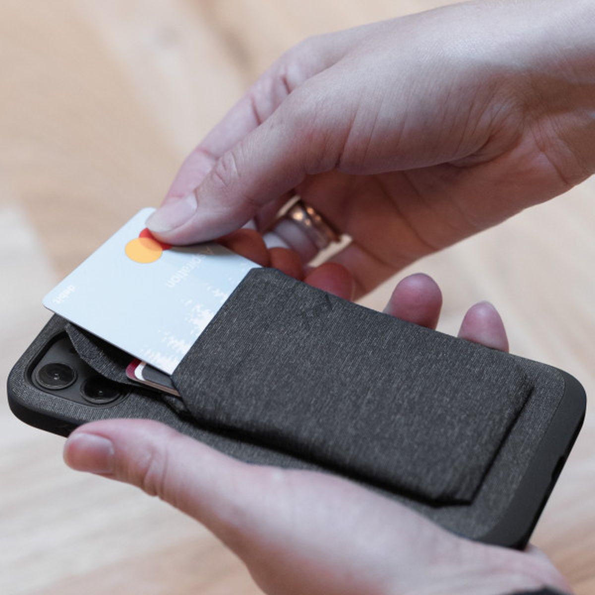 Peak Design Mobile Wallet Slim Karten-Portemonnaie Sun