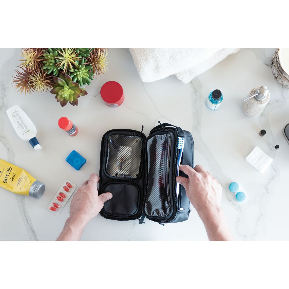 Gomatic Toiletry Bag 2.0 Small